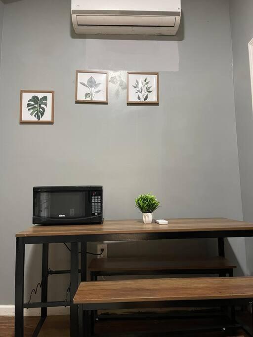 Cozy Studio Staycation - Brooklyn Close To Train Stations New York Exteriör bild