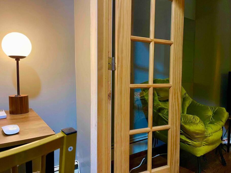 Cozy Studio Staycation - Brooklyn Close To Train Stations New York Exteriör bild