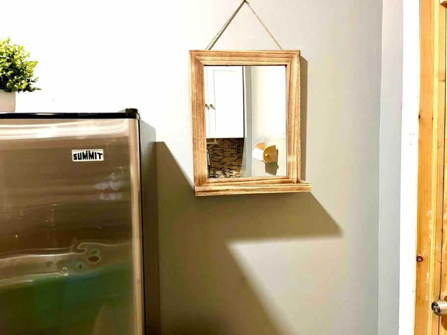 Cozy Studio Staycation - Brooklyn Close To Train Stations New York Exteriör bild