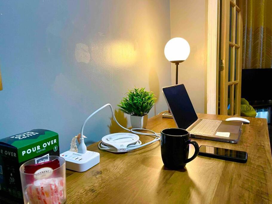 Cozy Studio Staycation - Brooklyn Close To Train Stations New York Exteriör bild